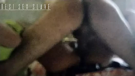 Дези пара занимается сексом в спальне, девушка дези трахается в киску в миссионерском стиле