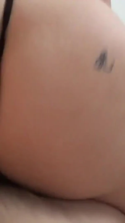 Momen mendebarkan dari "tante seksi iran dengan pantat bahenol yang lagi sange berat"