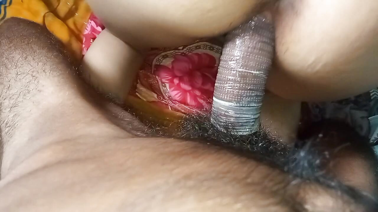 Invited her sister's friend to her room and fucked her