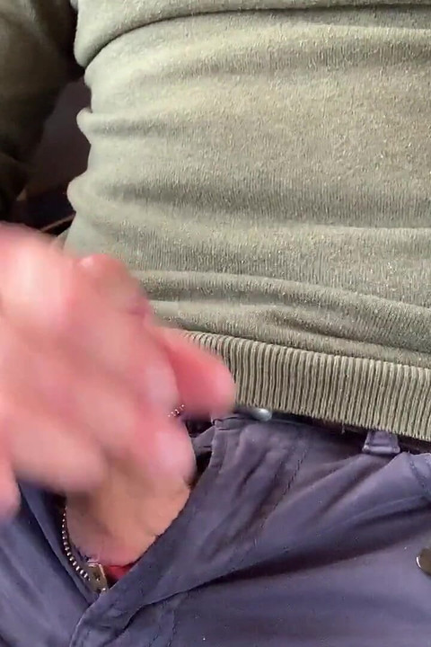 Jerking-off on the Train, Thick Cum