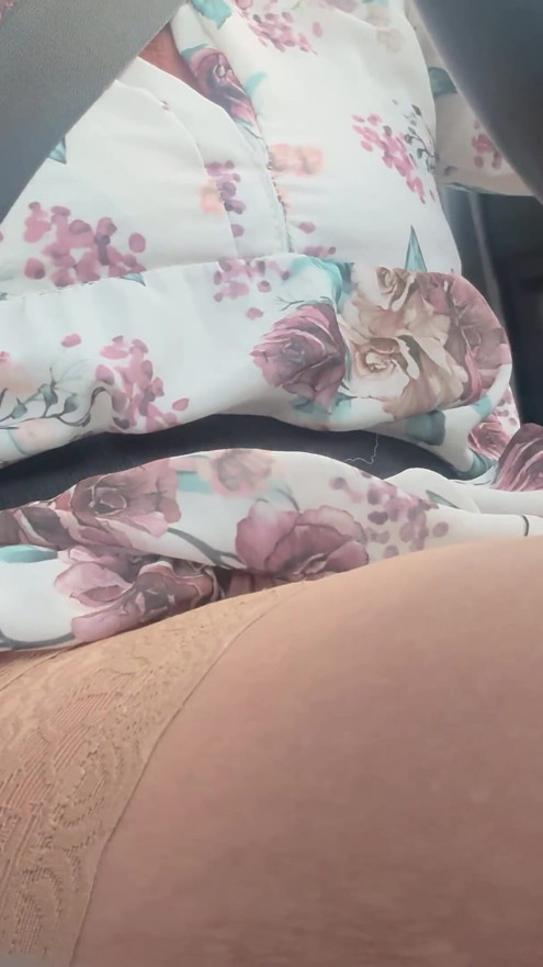 Hot elegant mature wife shows off her sexy legs in stockings as she drives to the office | Clip 2