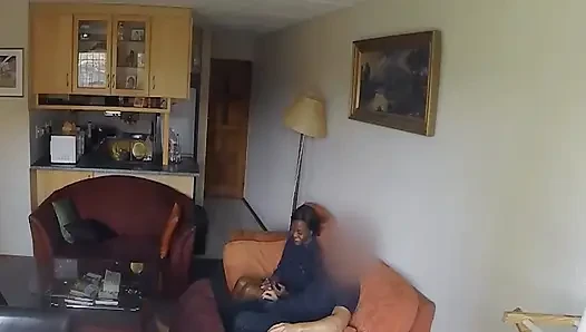 Parkta karşılaştığım sadık zenci orta yaşlı seksi kadın... Yarağımı içine park etmek için benimle eve geldi