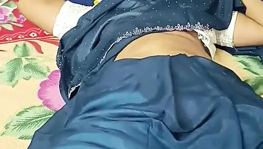 Indische schöne telugu-tante ghost fickt muschi mit heißem körper, ail fickt tante