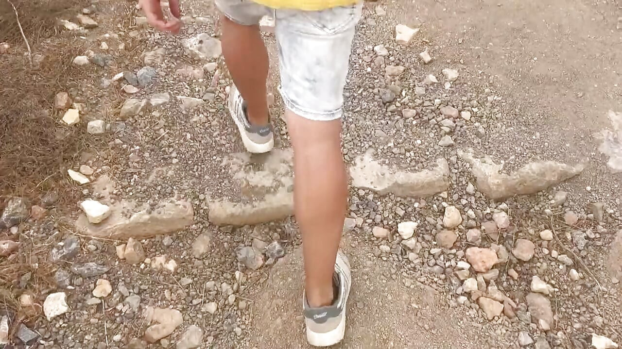 A Risky Fuck While Urbexing in an Abandoned Castle
