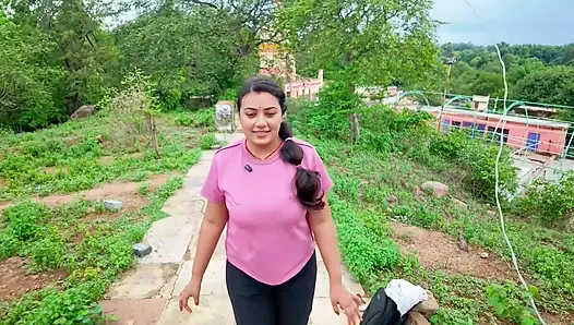 Saalis'in cinsel vücudu tarafından baştan çıkarılan büyük yarak jija ji sıkı amcığını ve götünü sikiyor Hintçe ses