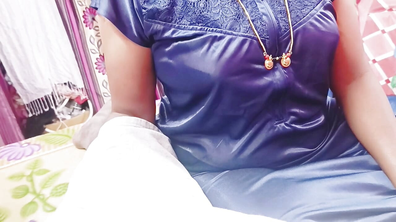 Hintli en iyi oral seks Telugu edepsizce konuşuyor.