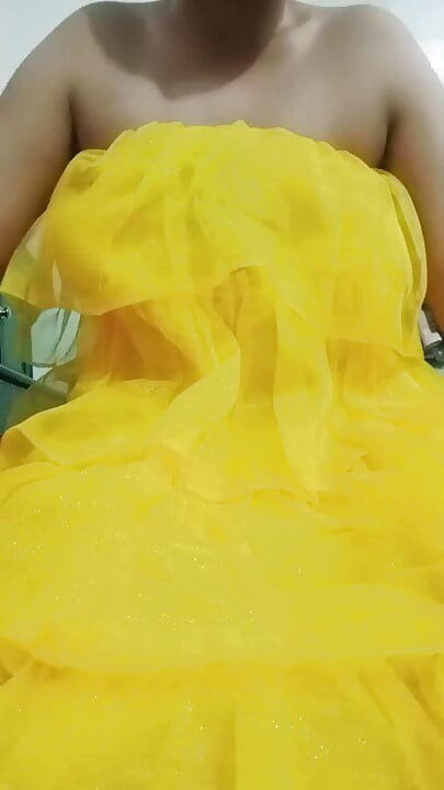 Indian Gay Crossdresser Gaurisissy XXX Sex in Yellow Lehenga