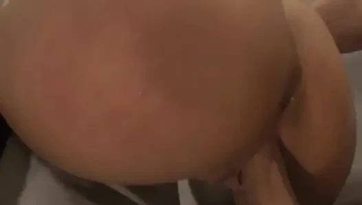 Фигуристая Booty_Scene_4_Sexy-брюнетка наслаждается жестким сексом в отеле
