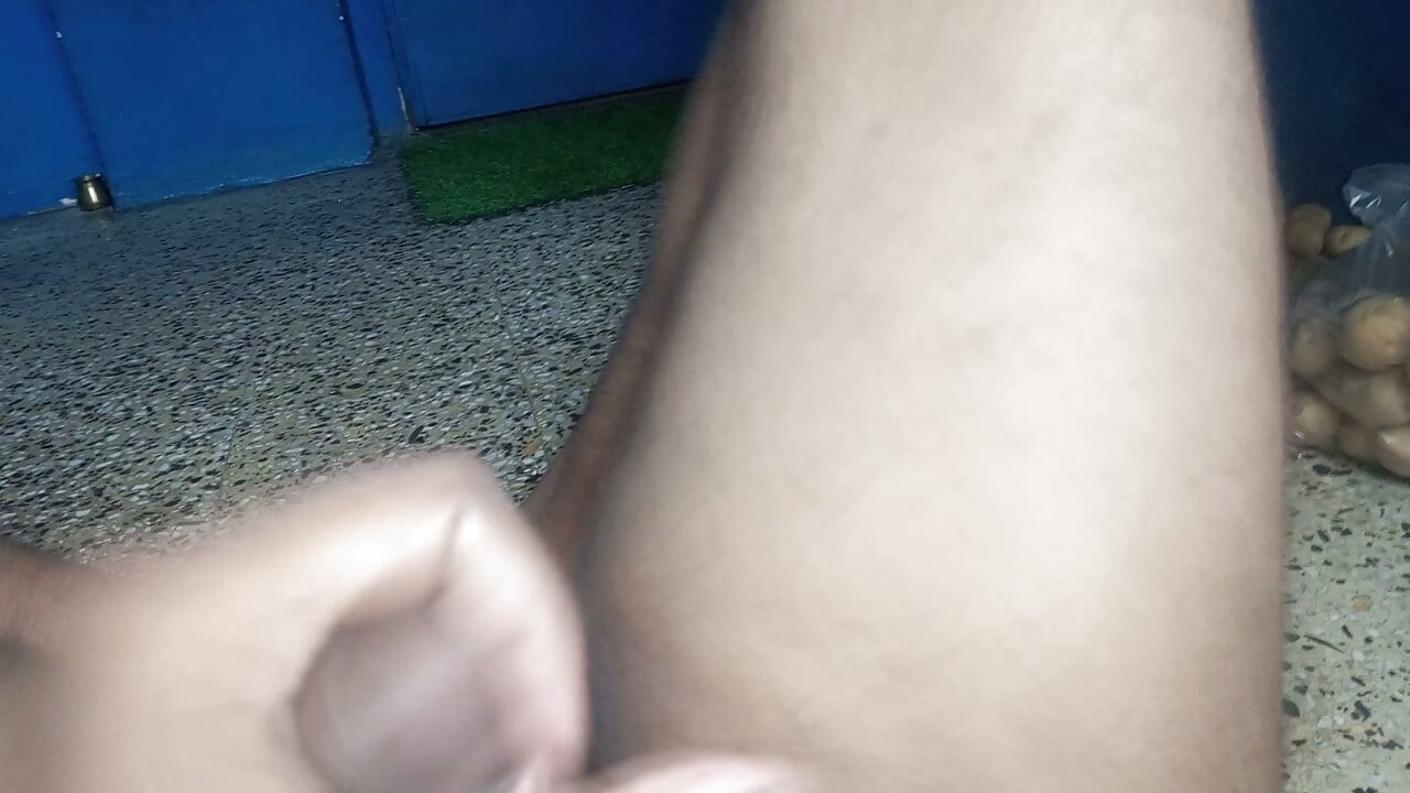Istri Indiaku ngentot dengan menjilati memek