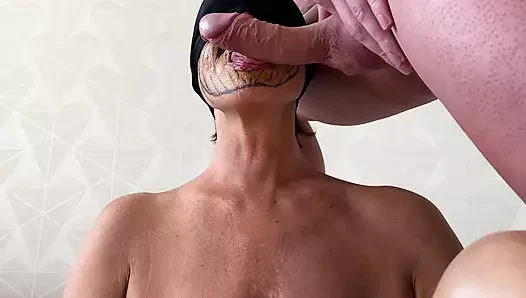Bebas pakai mulut ibu tiri untuk bongkar semua spermaku.