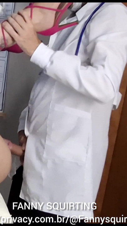 必须分享的时刻来自“医生玩弄我的阴户！