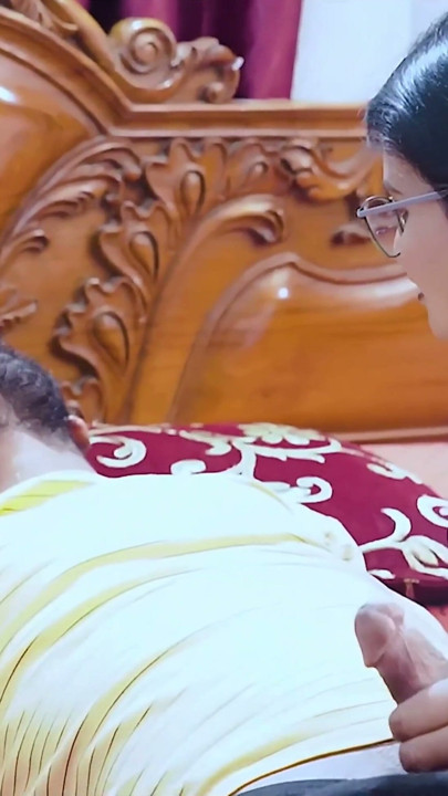 INDISK MALLU BESKIDT LADY DOKTOR BEHANDLING KO BAHANE PATIENT KO GHAPAGHAP CHODA | Clip 1