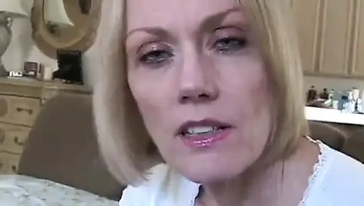 Böse sexy melanie: ich will dein sperma!