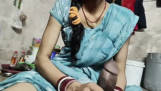 Barsat ke Mausam me Sali ko apne ghar bulakar chudai ka maja liye
