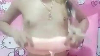 Shella ladyboy play naughty