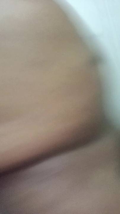 SOLO MANSTURBATE U KUPATILU