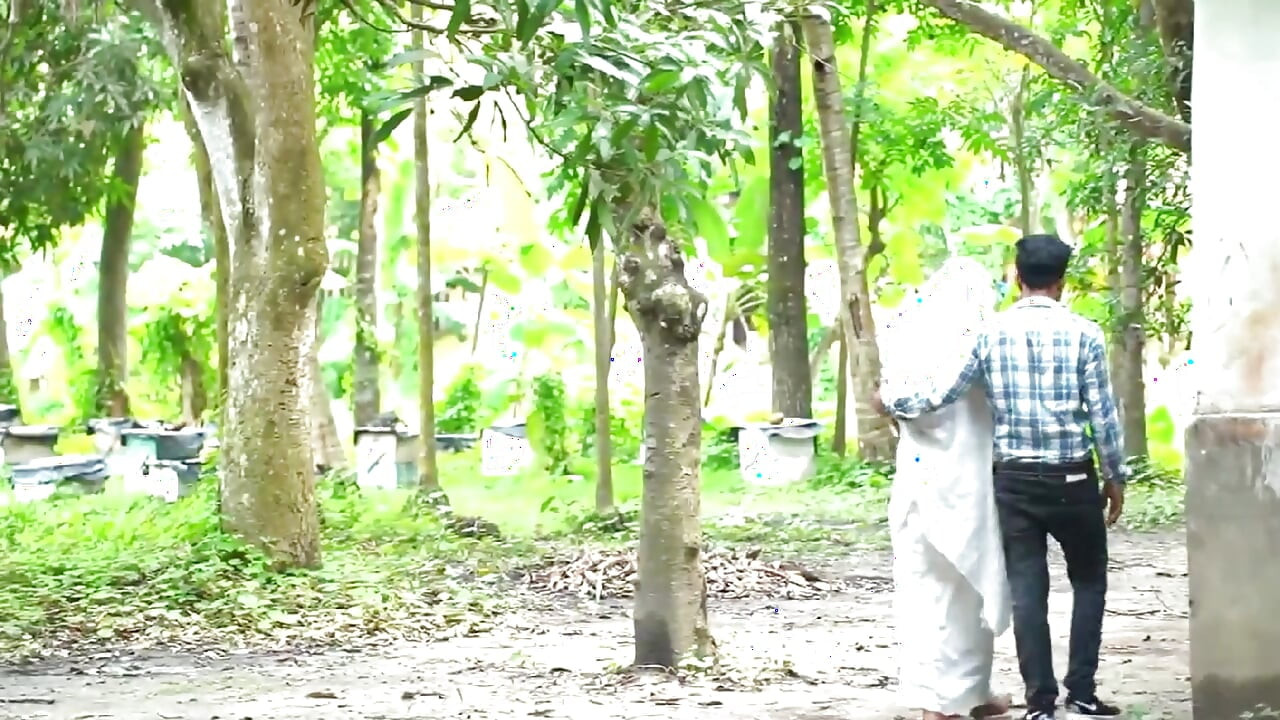 Asking for donations.