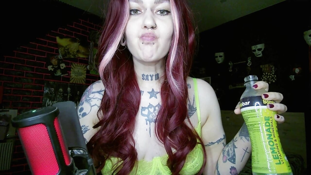Alternative redhead drinking and burping