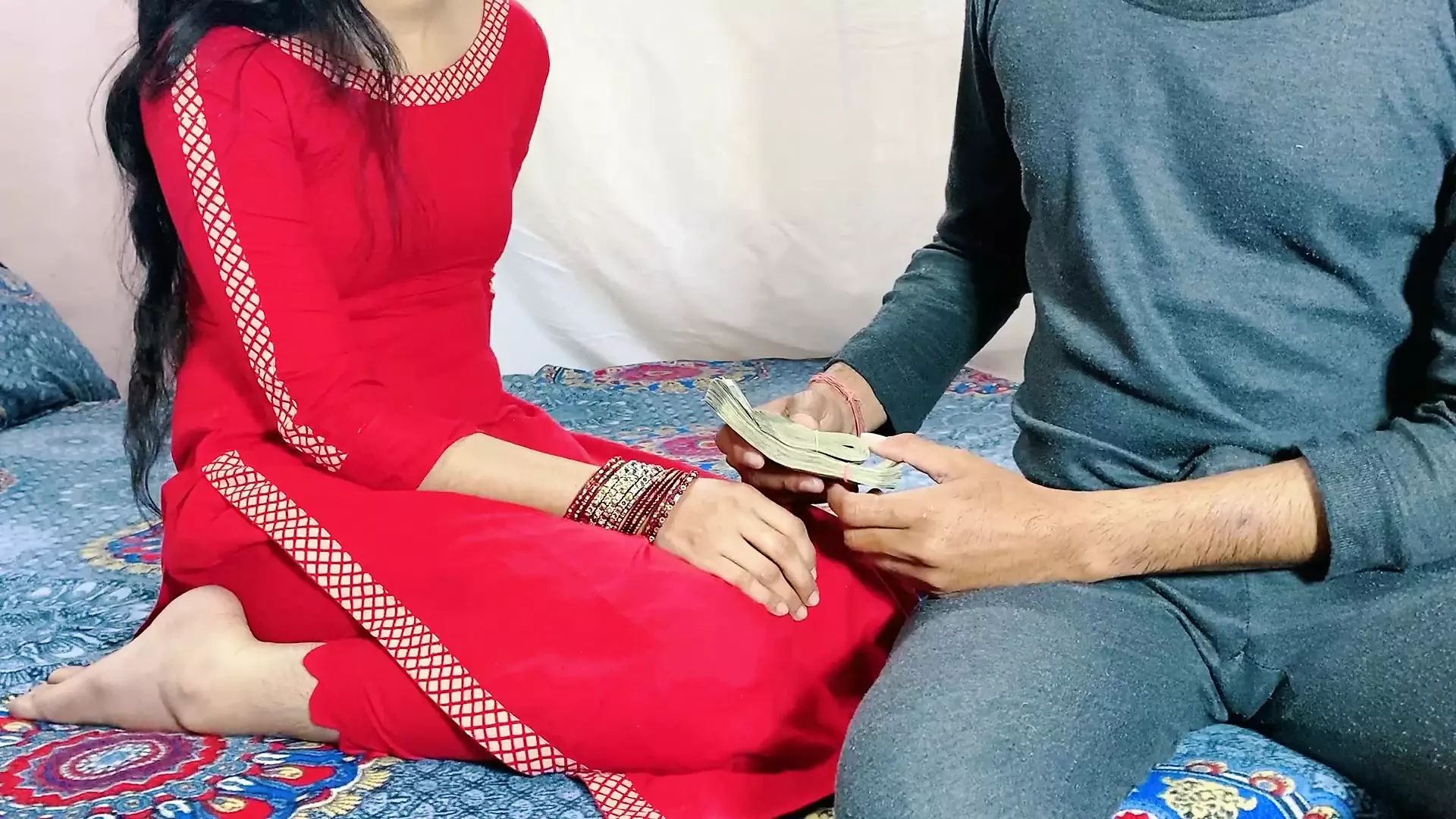 Bhabhi ko 2lakh dene ke bahane padosi ne chod dala podvádění krke bhabhi ki chut chudai ki celý příběh s pandžábským zvukem