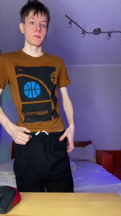 Skinny Twink With A Giant Dick Needs Some Serious Relief