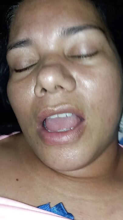 Novia Mamando Duro Garganta Profunda