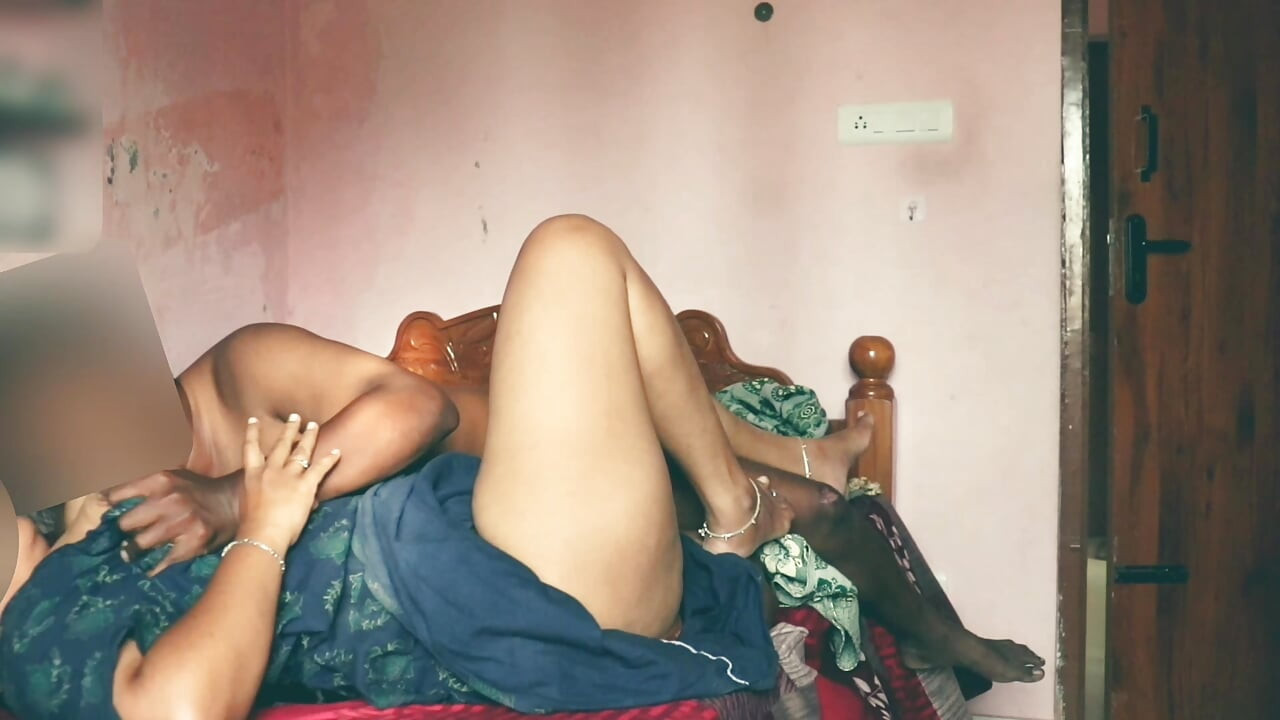 Hot Big Breasted Bhabhi in Nighty Fucked Hard