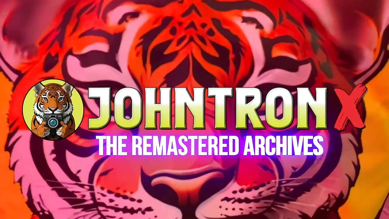 Johntronx - egzotik Asyalı tatlı kız soyunuyor ve sert sikiliyor