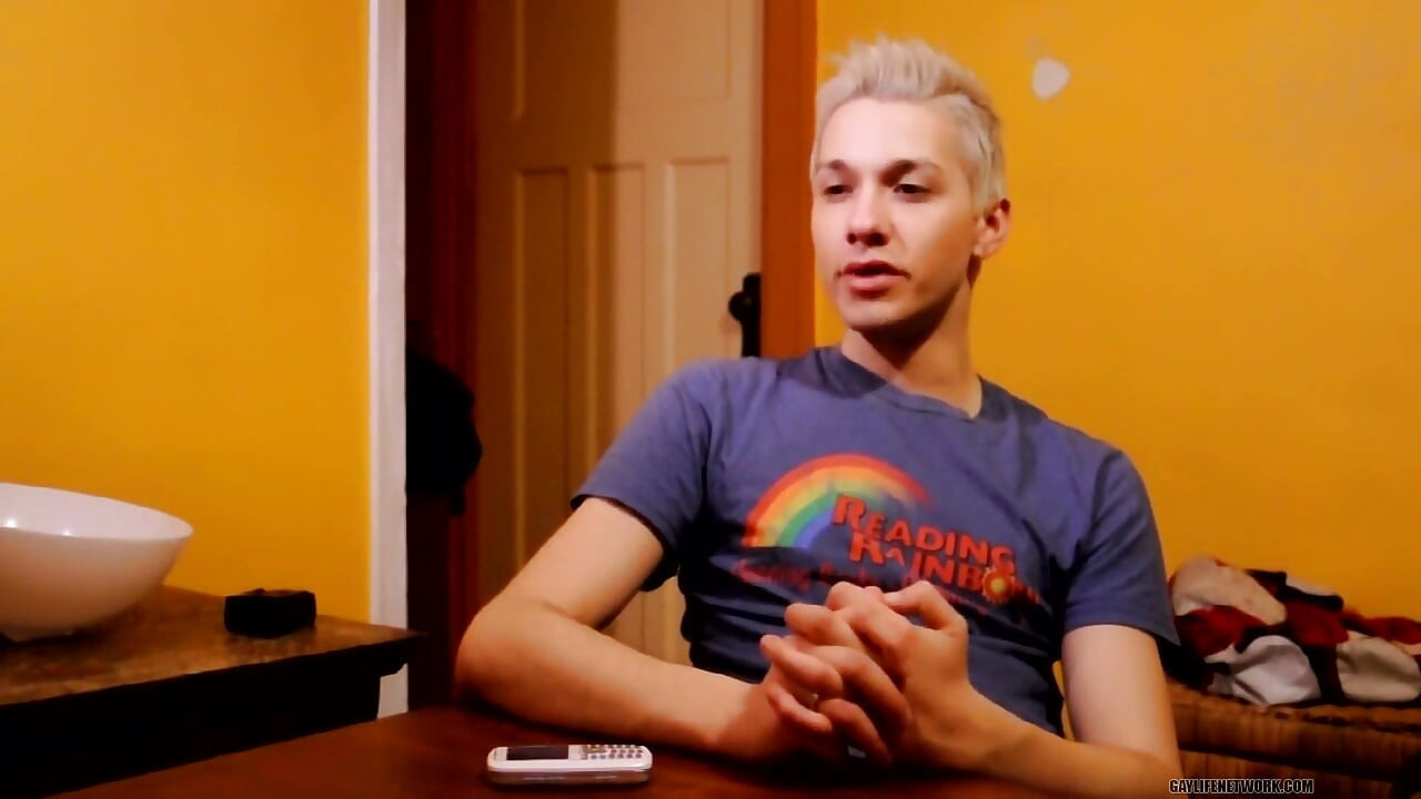 Chilling Out with Sexy Kevin