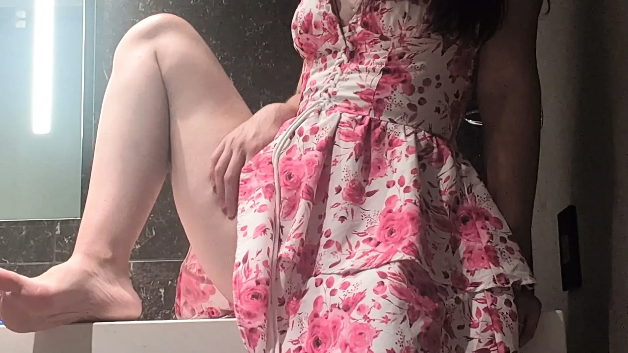 Petite White Girl Fucks Her Dildo on Bathroom Counter