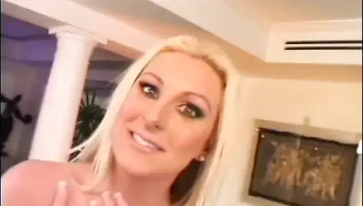 Огромные сиськи (полный порно фильм)