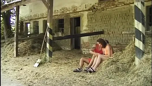 Dünne Geile MILF Hat Sex Im Badezimmer