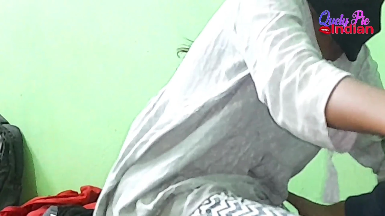 18 year real Virgin Indian girl first time showing her boobs and pussy