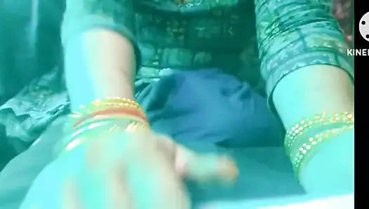 Kocam beni sert sikiyor meyve suyu amcığım desi Hintli karı koca ateşli seks bölüm 1