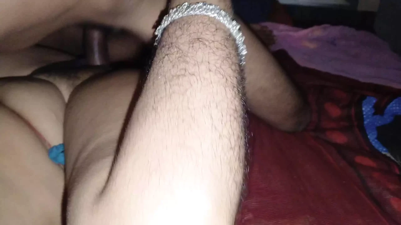 desi bhabhi ne squirt se devar ko nehla diya chudai ke waqt Hindi HD video sex