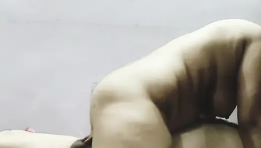 Desi bhabhi apne suatele bhai ke sath chudai karte pakdi gyi