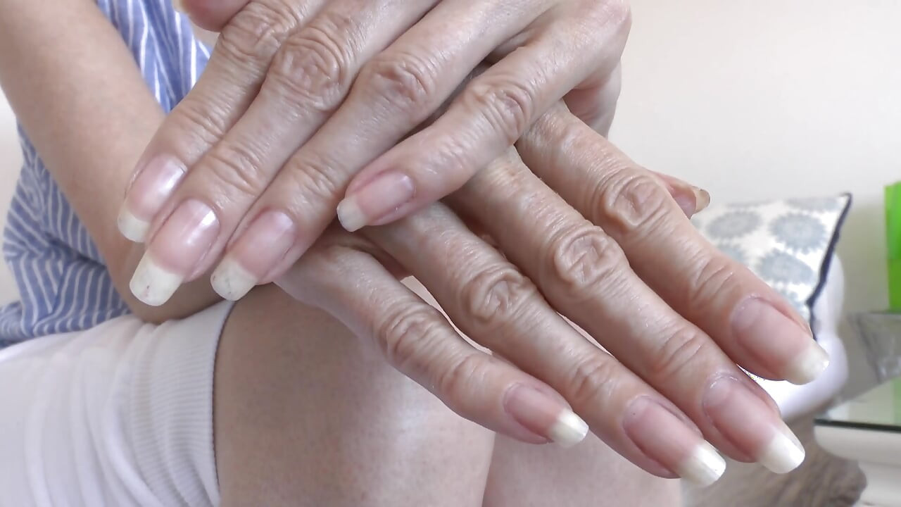 Elegant Summer Hands, Part 2 - Presented by Lady Victoria Valente