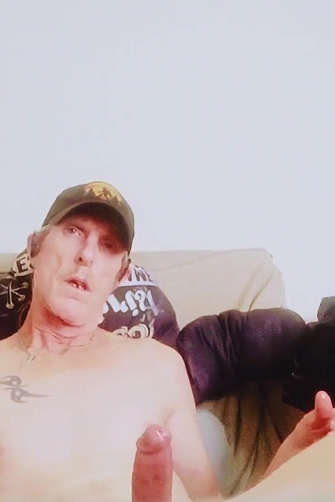 在 Faphouse 上撸管色情片