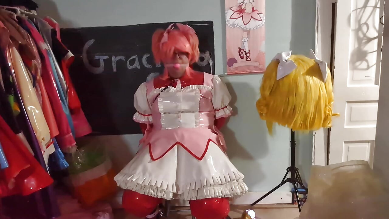 Pivisi soot jaduee larki madoka strit aur badhy