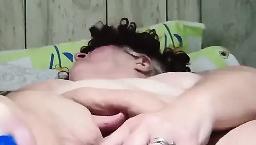 She Bursts Out in Cum When You Give Her Sime