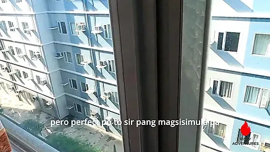 Agen real estat pinay panas membuat memeknya bekerja untuk menutup penjualan