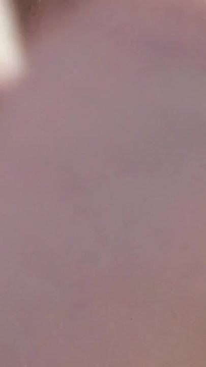 Momento chave de "No meu quarto puxando o pênis rico bombeando leite"