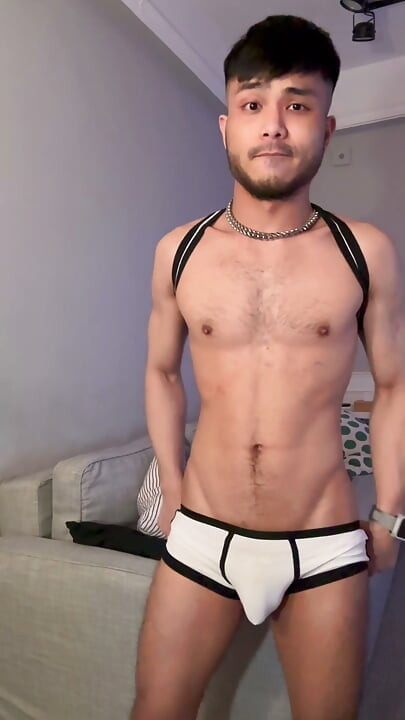 Asian boy Fit-in time