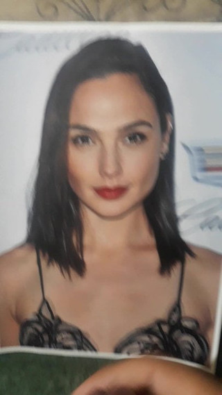 Hommage au sperme, fille, Gadot