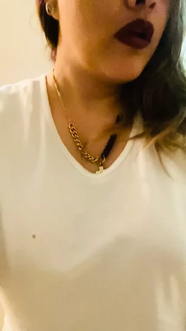 Preciusrouss49 I masturbate with my panties full of your coming