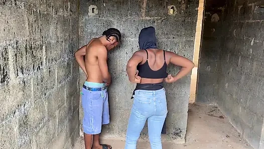 Pretty Teen Girl Fucked Outdoor in Nigeria for the First Time