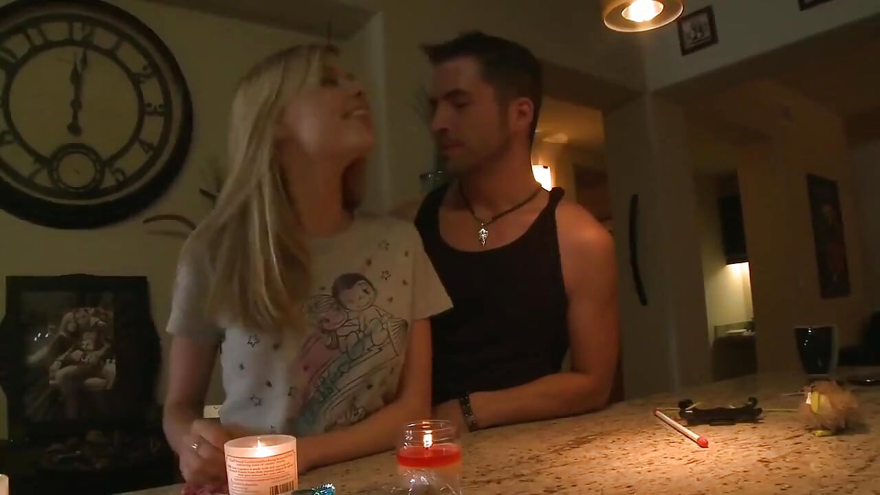 Horny blonde teen makes her boyfriend fuck her on camera