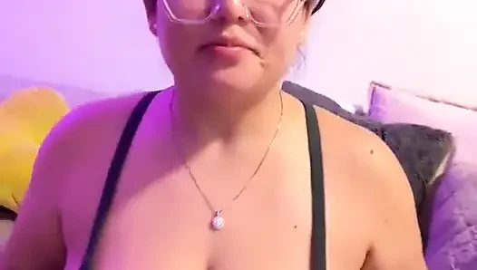 Live Stream with Dani Valentina
