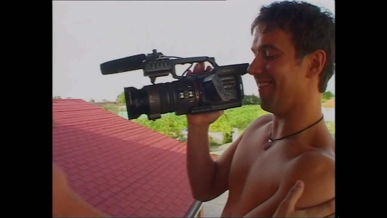 Samo prekrasne vruće mlade kurve smiju sudjelovati u ovoj orgiji!!