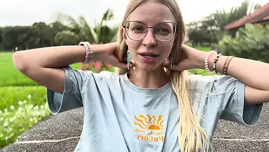 Wie eine KI-freundin dir helfen kann (oder dich brechen)