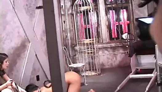 Rekaman di balik layar bintang porno beraksi